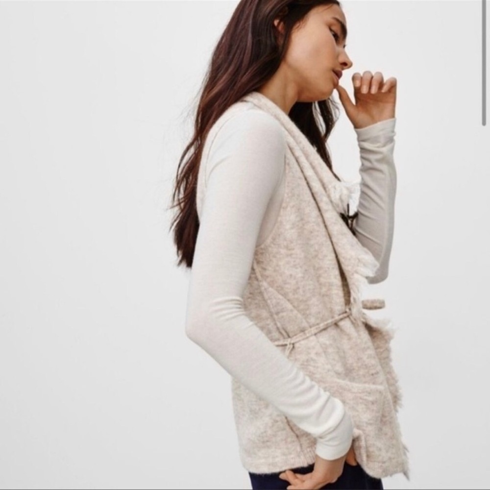 Aritzia Wilfred Free Fei Fei Vest Fringe Wool Alpaca Belted Cardigan Vest - Picture 5 of 12